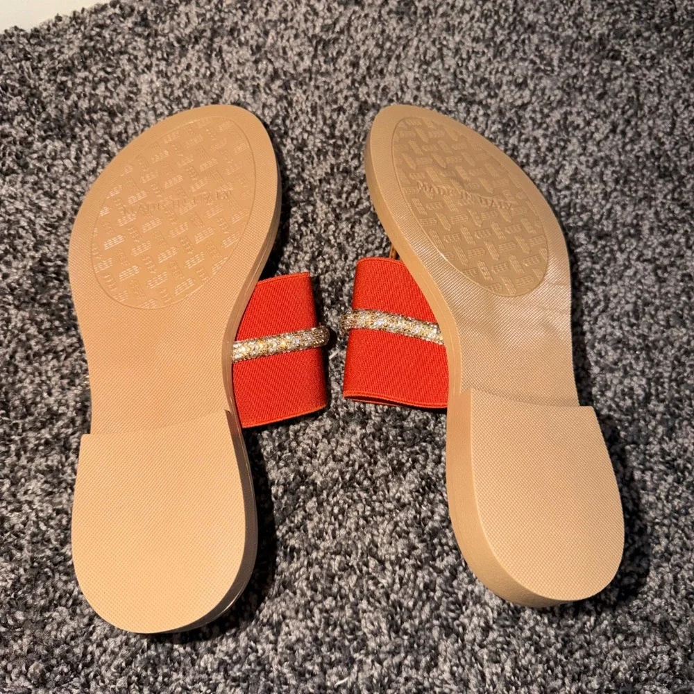Italian Shoemakers Womens Orange Rhinestone Thong Sandals Made in Italy Size 5